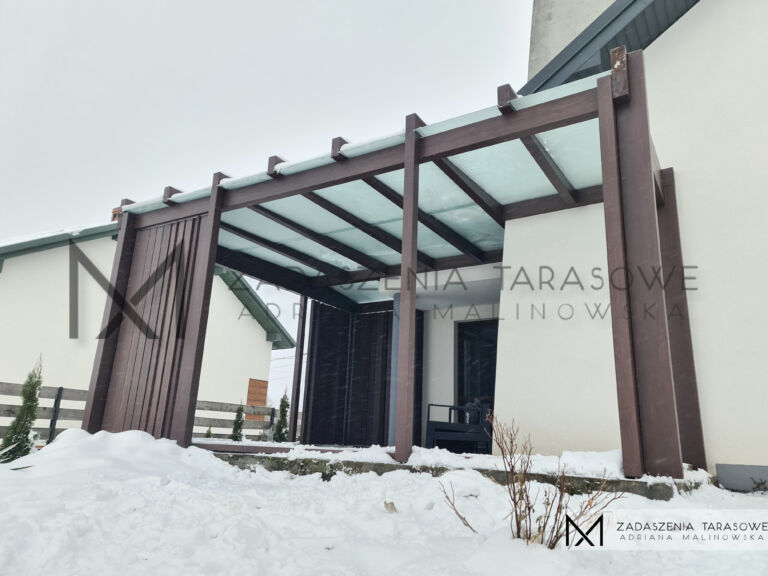 Narożne taras z lamelami