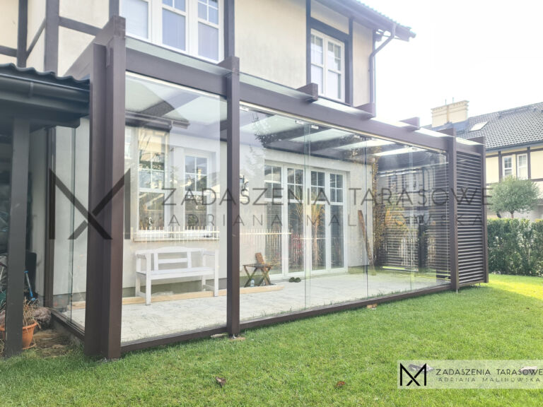taras nowoczesny ze szkłęm
