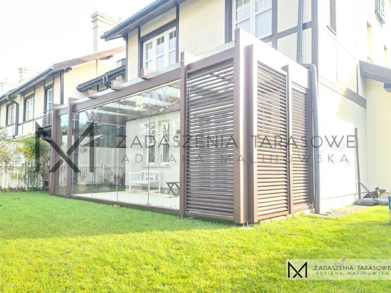 taras z żaluzjami nowoczesny