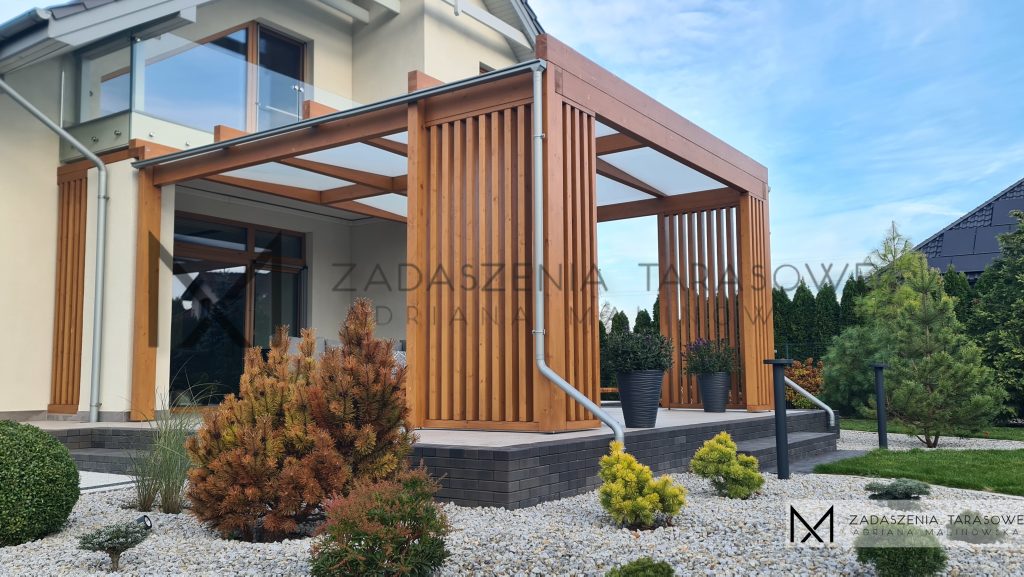 zadaszenie tarasu z rynnami