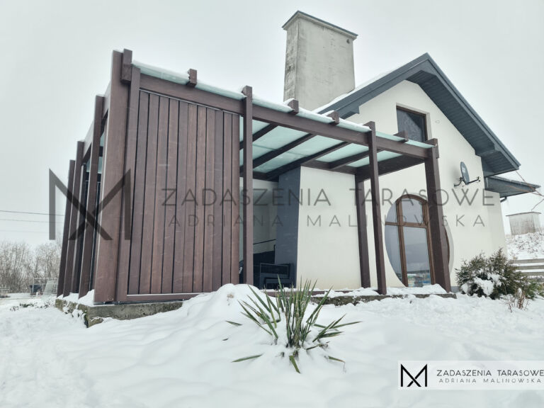 zadaszenie z drewna i lamel