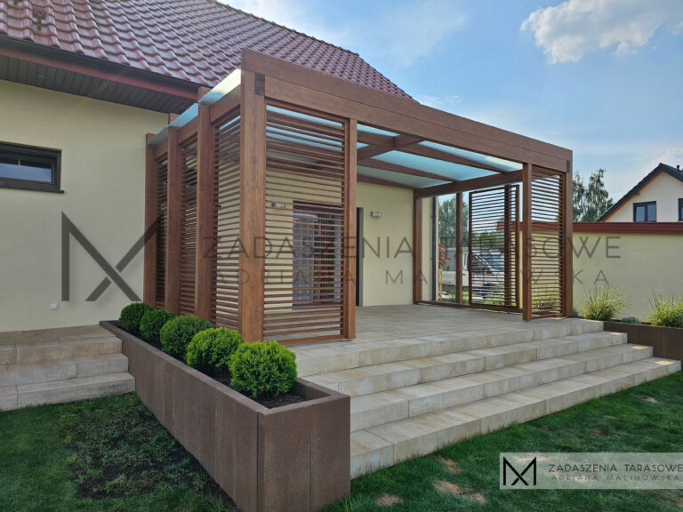 żaluzja i zadaszenie drewniane